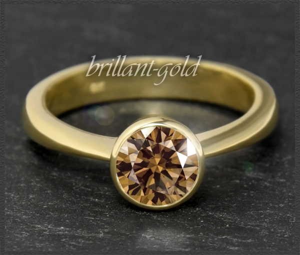 Ring aus 585 Gelbgold mit 0,99ct Brillant, Si1-2